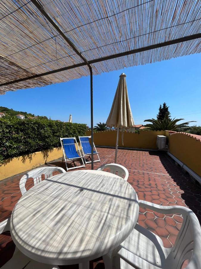 Residence Pian Dei Boschi Pietra Ligure Eksteriør bilde